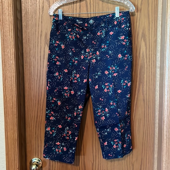 Capris - Picture 3 of 4